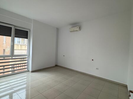 Office for rent on Bogdaneve Street