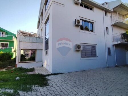 Villa - In Affitto - Via Elbasani, Tirana(ID: 530481001-723)