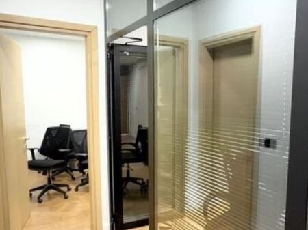  Ufficio in affitto in una delle zone più richieste di Tirana