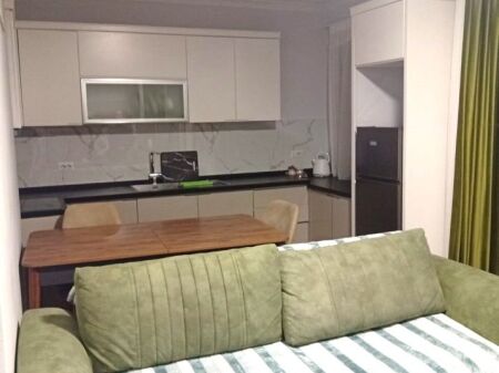 Jepet me Qera Apartament 1+1 ne 5 Maji ,pas Concordit
