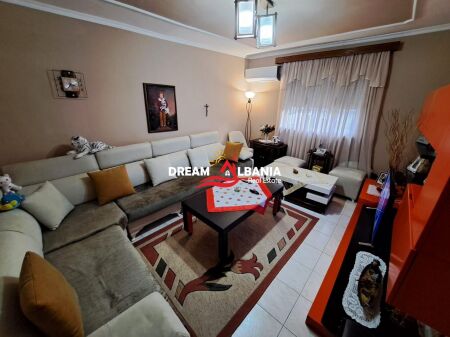 Apartment 2+1+ Kitchen with Parking for Sale on Irfan Tomini Street (ID 4129556)