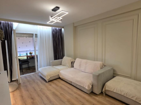 Shitet Apartament 2+1 – Komuna e Parisit