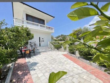  Casa in affitto vicino al Lungomare (Vlore)