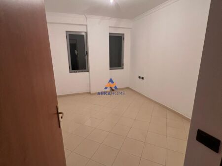 SHITET APARTAMENT 2+1+BALLKONE"RRUGA THESARIT ,FRESK " 150.000 EURO