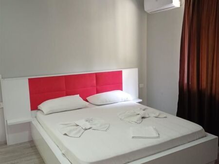 SHITET  HOTEL PRANE TEGUT 600.000 €