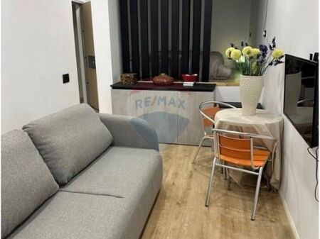 Studio for rent at the Electric Market!