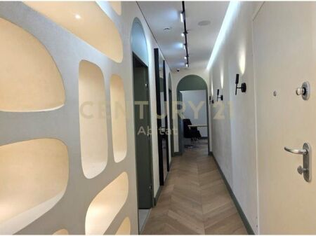 PREMIUM SPACE FOR RENT FOR OFFICE OR CLINIC ON KOSOVARVE STREET