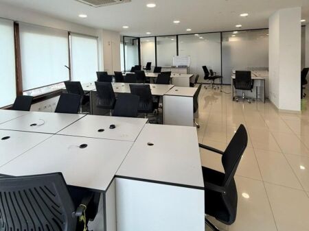  LOCALE UFFICIO IN AFFITTO – DELIJORGJI