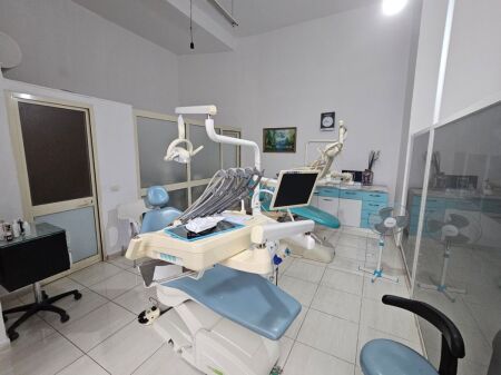 Prane Restorant Freskut Shitet Dyqan Me Çmim Okazion!
