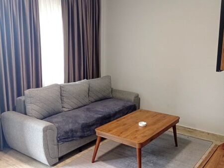 Jepet me Qera Apartament 1+1 ne 5 Maji ,pas Concordit