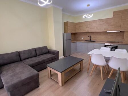 For rent 2+1 apartment at the Grand Gallery Complex in Yzberisht