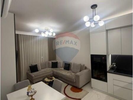Apartment 2+1 for rent at Golden Park