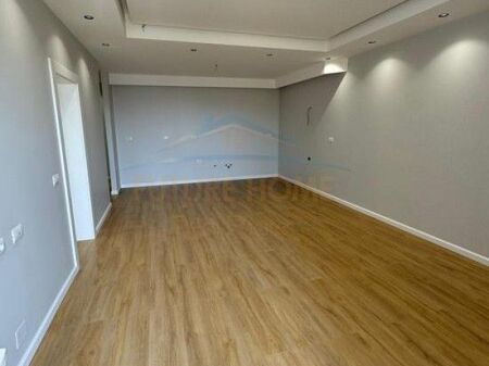 For sale, Apartment 3+1+2+ parking space, Fresku, Tirana.