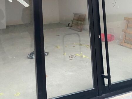NEGOZIO IN AFFITTO 40 M2 XHAMLLIK 50.000 LEKE