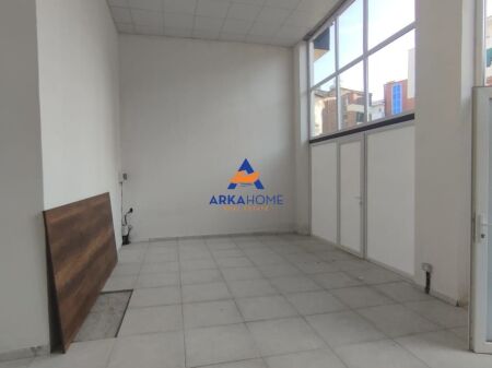 SHITET OSE JEPET ME QERA DYQAN 74 M2 259000€(I DISKUTUSHEM )