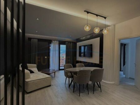 Affitto, Appartamento 2+1, Via Kavajës, Garden Building, Tirana.