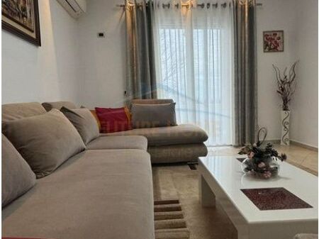 Rent, Apartment 2+1, Elbasan Street.