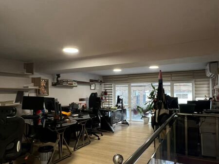 UFFICIO IN AFFITTO 55 M2 COMUNE DI PARIGI 800 EURO