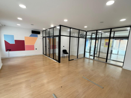  Ufficio in Affitto – Delijorgji