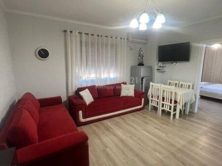 2+1 apartment for rent on Barricades Street