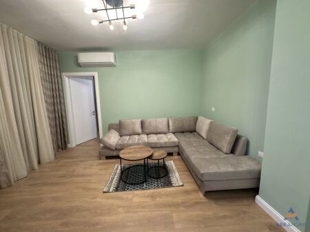 JEPET ME QERA APARTAMENT DUBLEX 3+1 TEK RRUGA SINA 1500 EURO