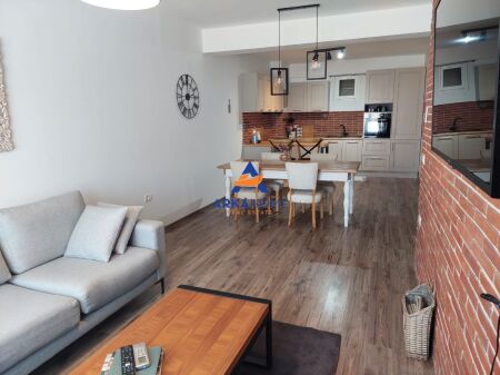 VENDESI APPARTAMENTO 2+1+2 BAGNI " KODRA E DIELLIT 1 " 216.300 EURO