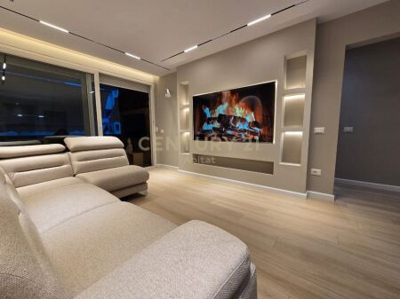 Appartamento 2+1 con Veranda in Vendita – Ex Esposizione !