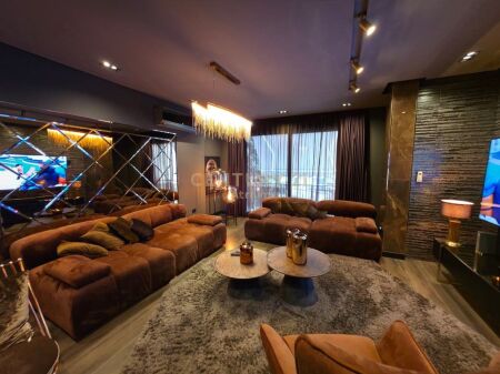 Luxury villa for rent at Vilat Amerikane