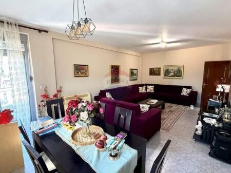 Appartamento - In Vendita - Via Ali Demi, Tirana(ID: 530181053-672)