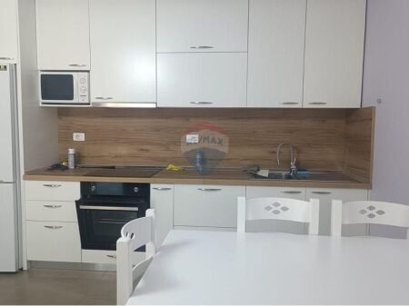 APARTMENT 1+1 FOR RENT NEAR PARTIZANI HIGH SCHOOL