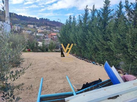 JEPET HAPESIRE BIZNESI 250 M2 ME QIRA NE KOMBINAT 60.000 LEKE
