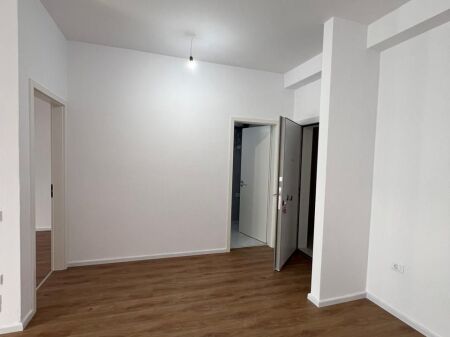  Appartamento 1+1 in vendita in Via Pasho Hysa ad Ali Dem,