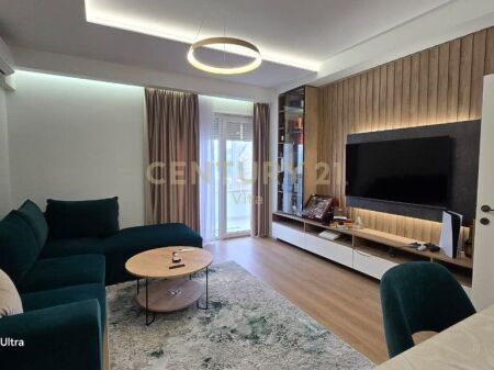 Appartamento 1+1 in Vendita sulla Prima Linea con Vista Mare, Scoglio di Kavaja, Durazzo 220.000 €