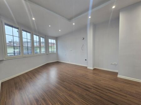 Appartamento 1+1 In Vendita, Fresk, Tirana