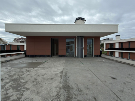 :   Attico 3+1+2 con Veranda & 3 Posti Auto – Tulipan Residence, TEG