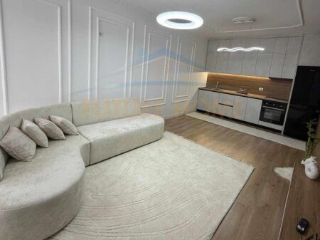 For sale, Apartment 2+1+2 Unaza e Re, Tirana