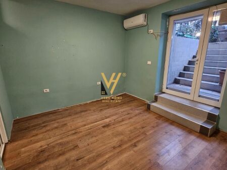 UFFICIO 30 M2 IN AFFITTO AL BLV.GJERGJ FISHTA 35.000 LEKE