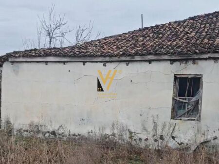 VENDESI PRIVATO+TERRENO IN VENDITA A KAVAJA 42.000 EURO
