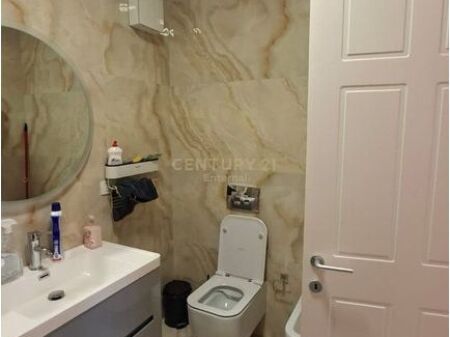 COMMERCIAL PREMISES FOR RENT