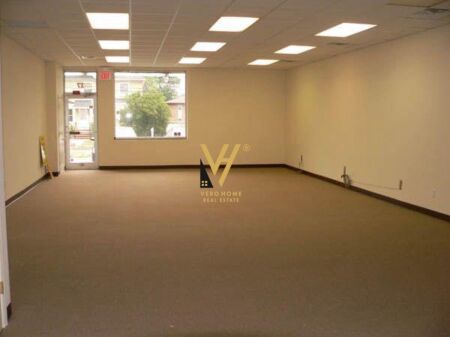 LOCALE COMMERCIALE DI 308 M2 IN AFFITTO PRESSO LA PIAZZA WILLSON 8.000 EURO
