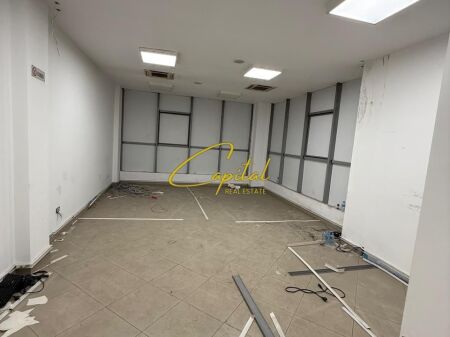 LOCALE COMMERCIALE IN AFFITTO 90 M2 ASTIR 700 EURO