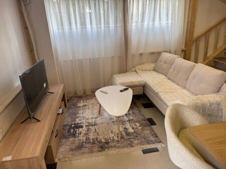  Duplex for rent – First floor, Selvi