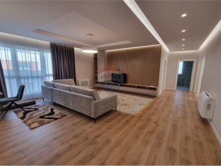 APARTMENT 3+1+3+ 2 PARKING SPACES FOR RENT, DRY LAKE