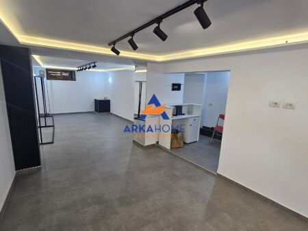 NEGOZIO IN AFFITTO 50M2 "VASIL SHANTO" 50000 LEKE