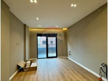 Apartment 2+1+2 for sale on Elbasani Street
