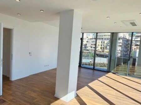 Apartment 2+1+2 parking spaces for rent at Lake View