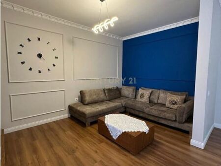 Appartamento 2+1 in Affitto in Via di Dibrë, Tirana - 650€ | 78.2 m²