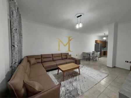In Affitto Appartamento 2+1 Ex Kenet Durres 400€ /Mese 90 m²