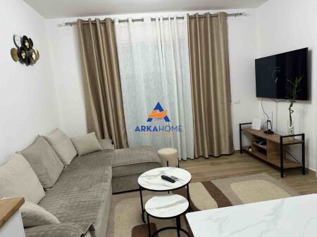 JEPET ME QERA APARTAMENT 2+1+BALLKON " UNIVERS CITY " 40.000 LEKË