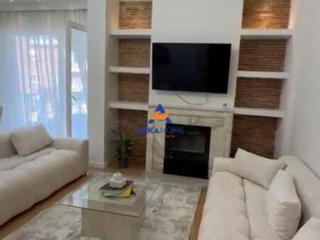 VENDESI APPARTAMENTO 2+1+VERANDA "LIQENI I THAT " 203.000 EURO